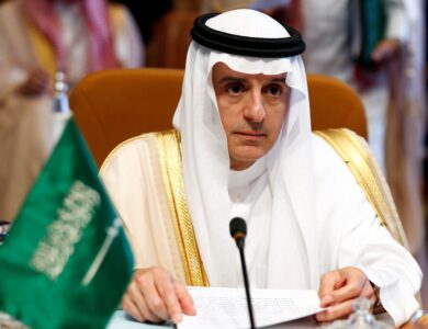 إيران تعلن عن فتح السفارات مع السعودية قريباً وزير خارجيتها يؤكد